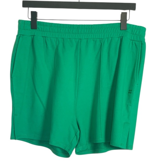 Sweaty Betty NWT After Class High Waisted Shorts, Green, Pockets - Picture 1 of 12